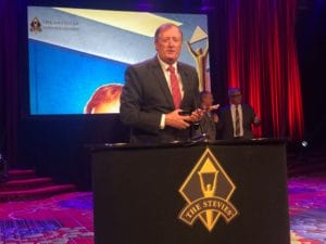 DffU03oW0AA1Uw5 300x225 - Avasant CEO, Kevin S. Parikh Honored as Bronze Stevie® Award Winner in 2018 American Business Awards®